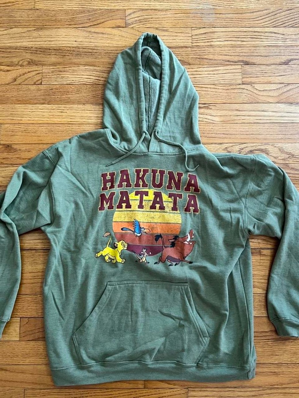 Disney Green Lion King Hakuna Matata Hooded Sweatshirt size XL NWOT